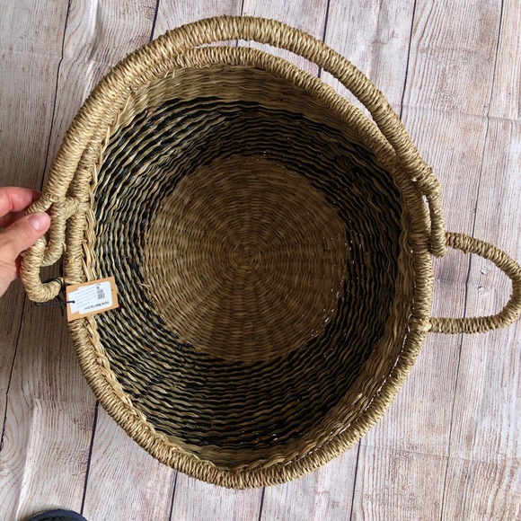 Magnolia Home Seagrass Basket TOTE NEW NWT - Picture 4 of 8
